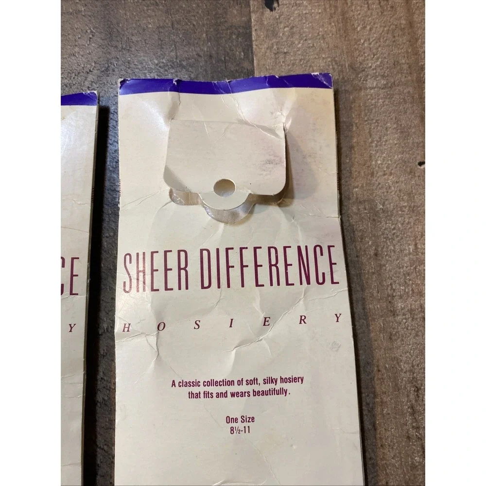 Nordstrom Vintage Sheer Difference Knee Highs White One Size Sheer Support 1990s - Picture 9 of 10